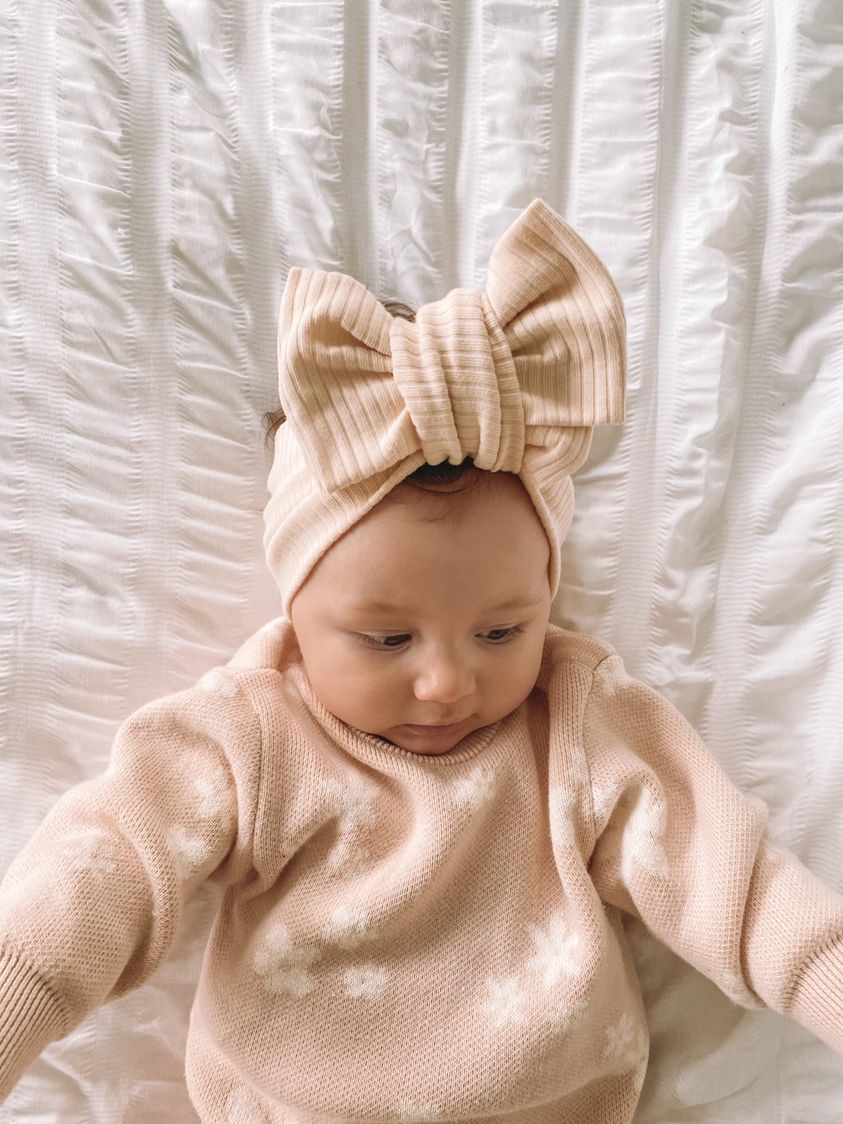 Ribbed Bow Cream