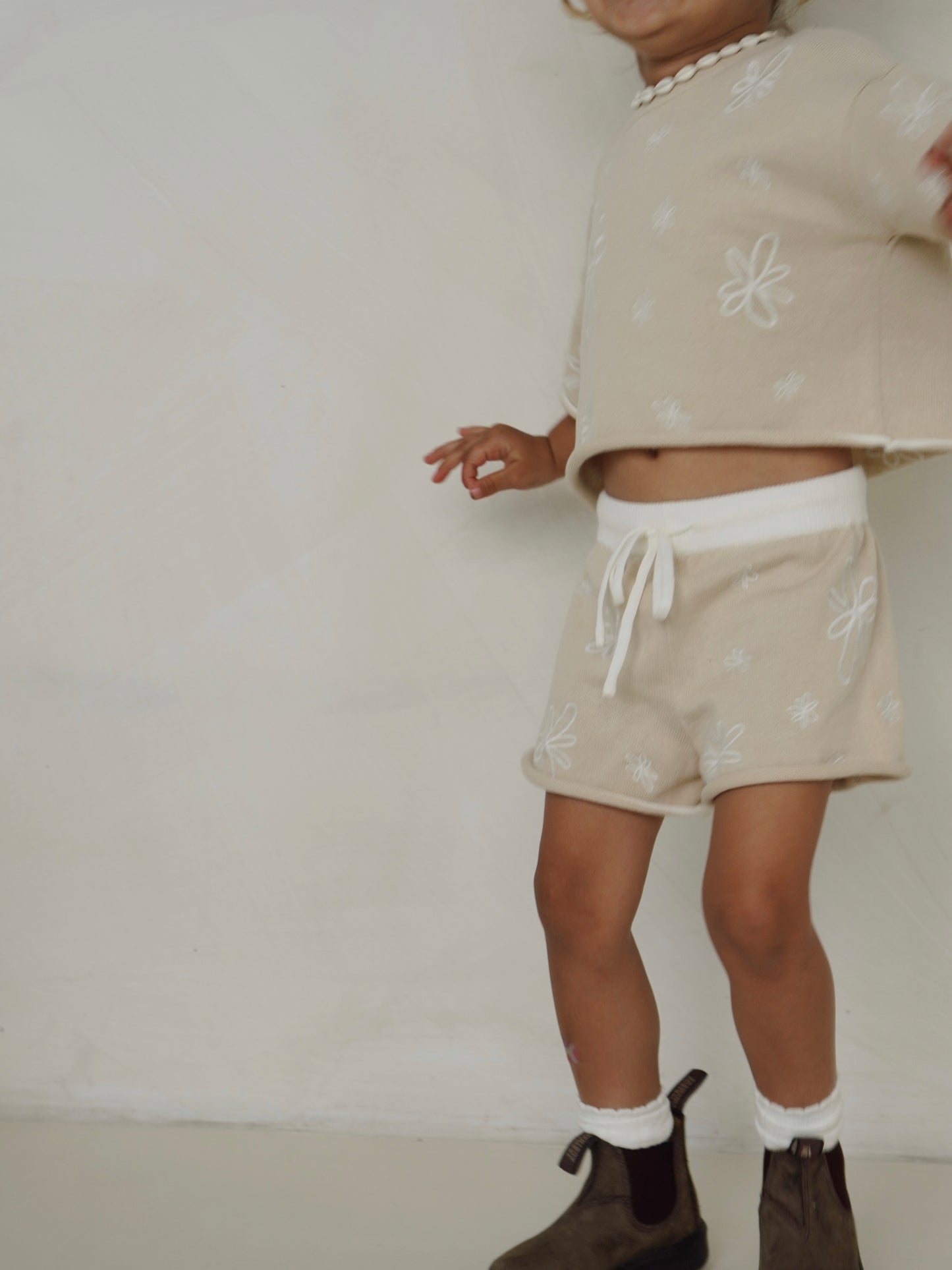 SHORTS | GIA (LATTE)