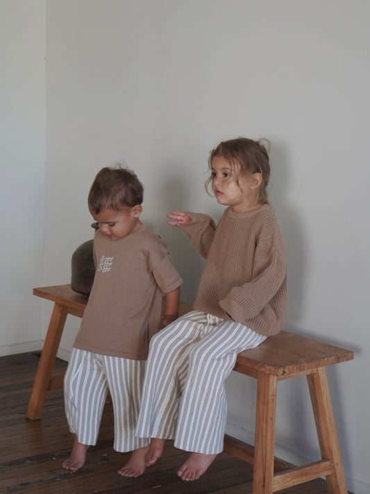 SIGNATURE TEE | MOCHA (KIDS)